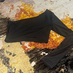 Black One-Shoulder Top
